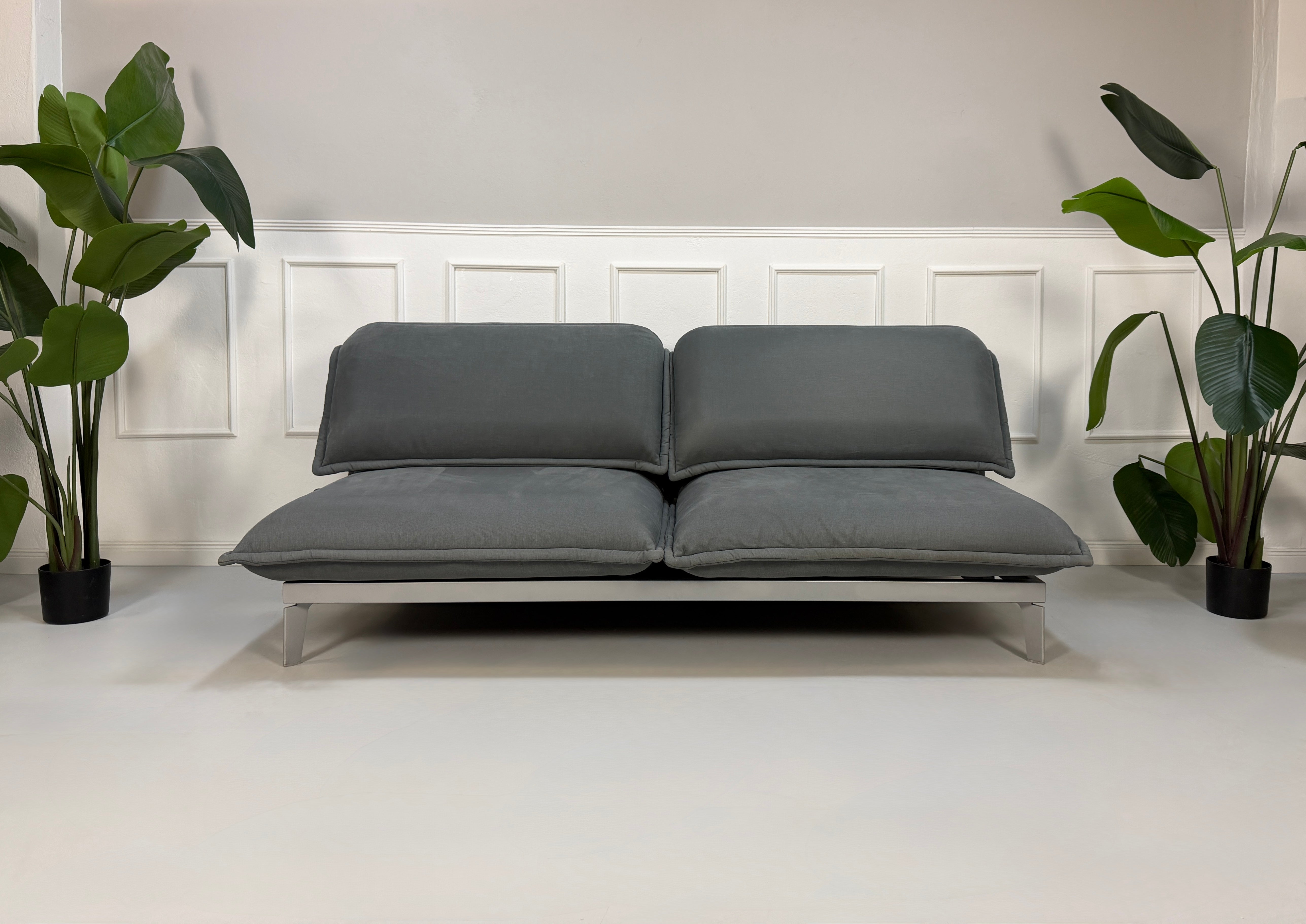 Rolf Benz Nova Designer Zweisitzer Sofa Grau Couch Schlaffunktion – Aaron GmbH
