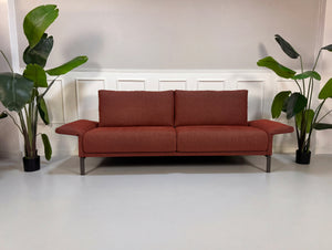 Rolf Benz Cara Sofa + Sessel Rot – Materialansicht | Aaron GmbH