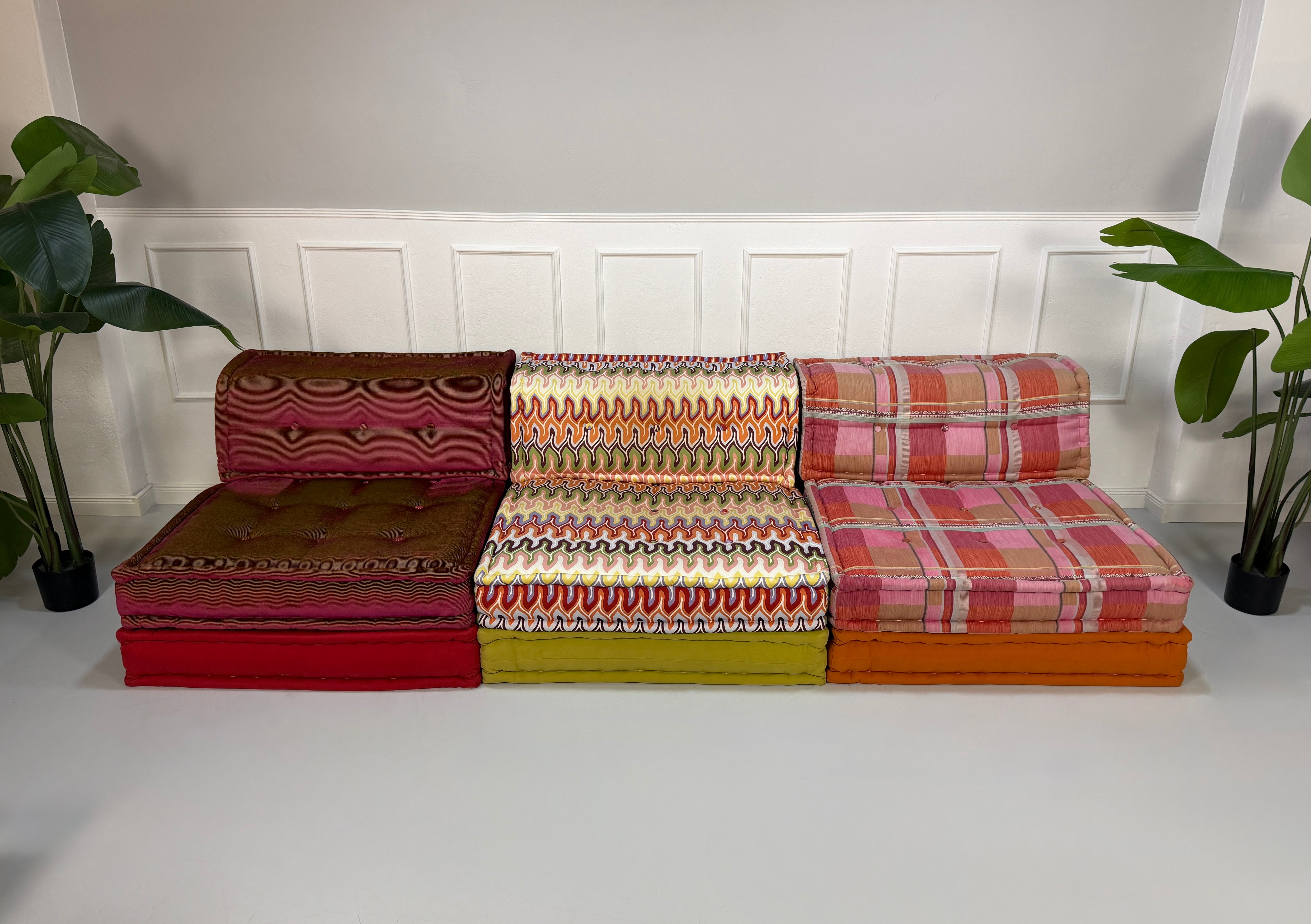 Roche Bobois Mah Jong Designer Sofa Stoff Couch handgefertigt MahJong Bunt